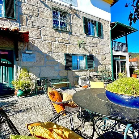 Alojamento de Turismo Rural Casa Castenda